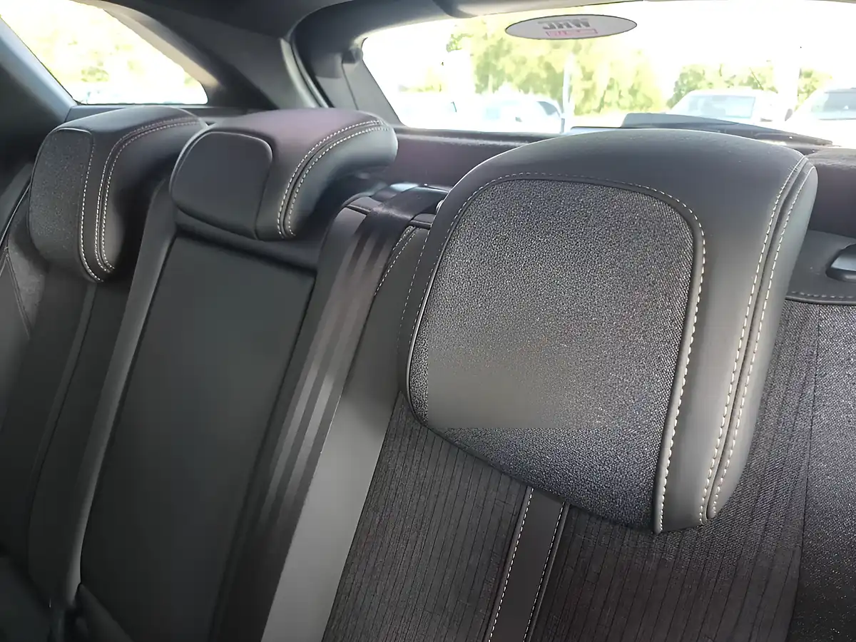 Used 2019 Peugeot 3008 GT Line Blue - Interior and Exterior details 14