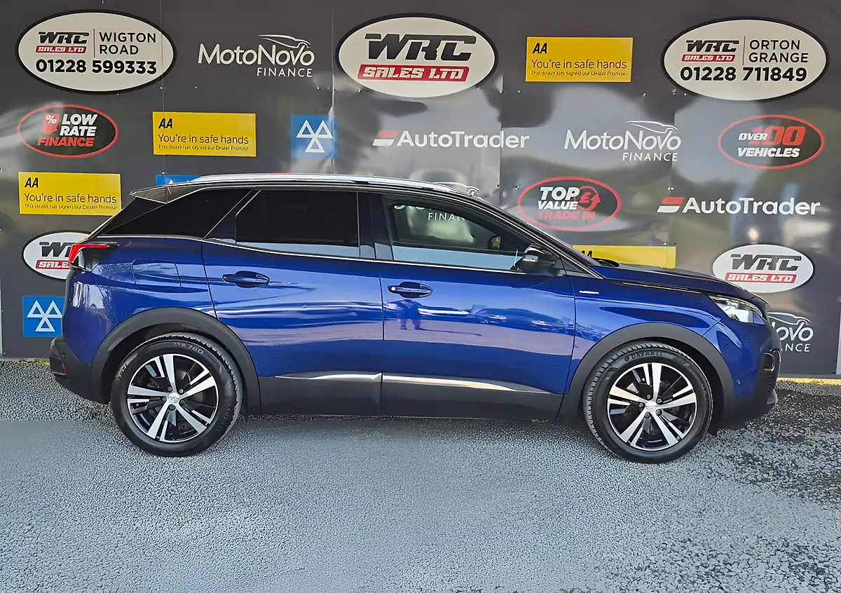 Used 2019 Peugeot 3008 GT Line Blue - Interior and Exterior details 5