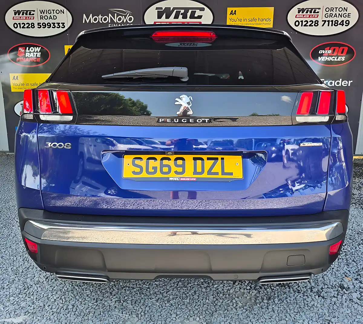 Used 2019 Peugeot 3008 GT Line Blue - Interior and Exterior details 8
