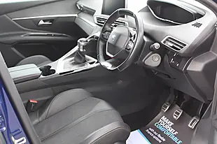 Used 2019 Peugeot 3008 GT Line Blue - Interior and Exterior details 14