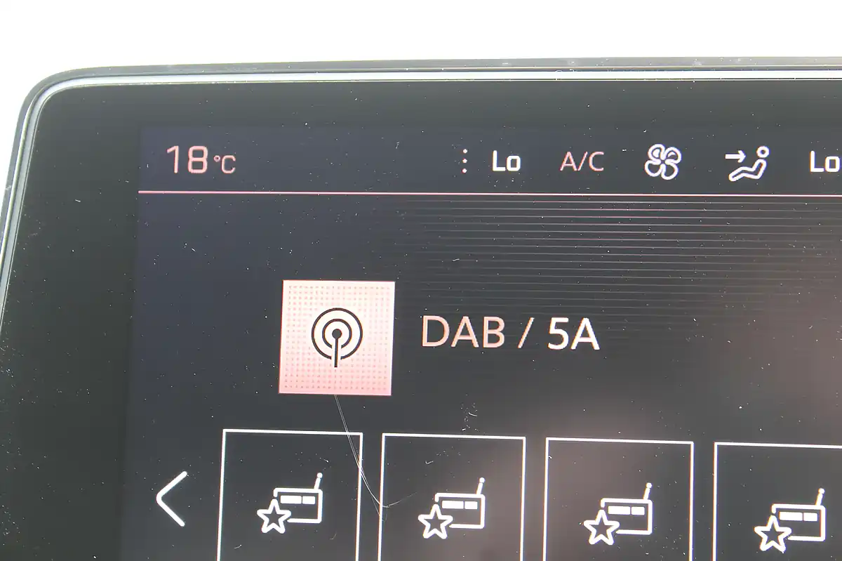 Used 2019 Peugeot 3008 GT Line Blue - Interior and Exterior details 16