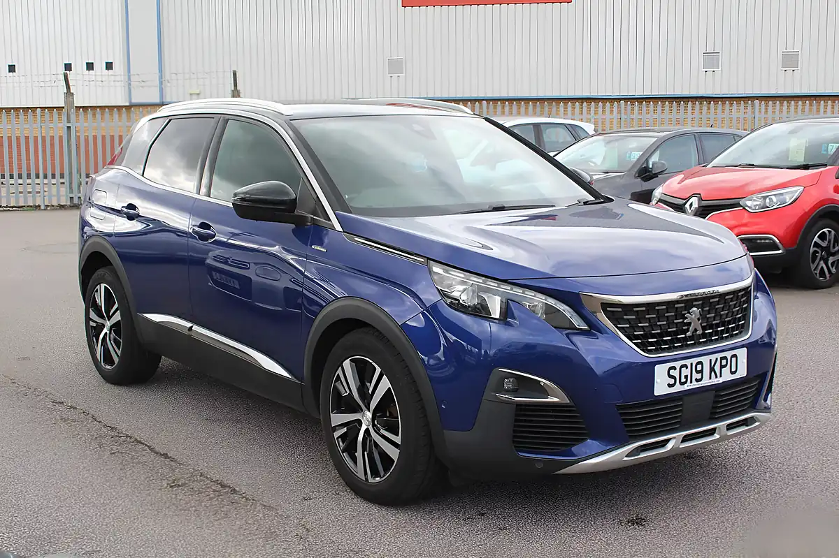 Used 2019 Peugeot 3008 GT Line Blue - Interior and Exterior details 4