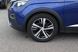 Used 2019 Peugeot 3008 GT Line Blue - Interior and Exterior details 9
