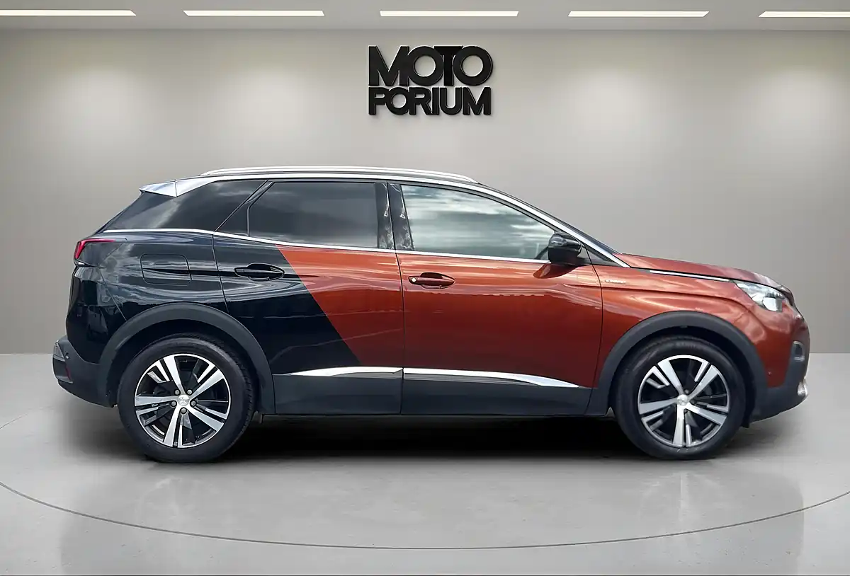 Used 2019 Peugeot 3008 GT Line Bronze - Interior and Exterior details 10