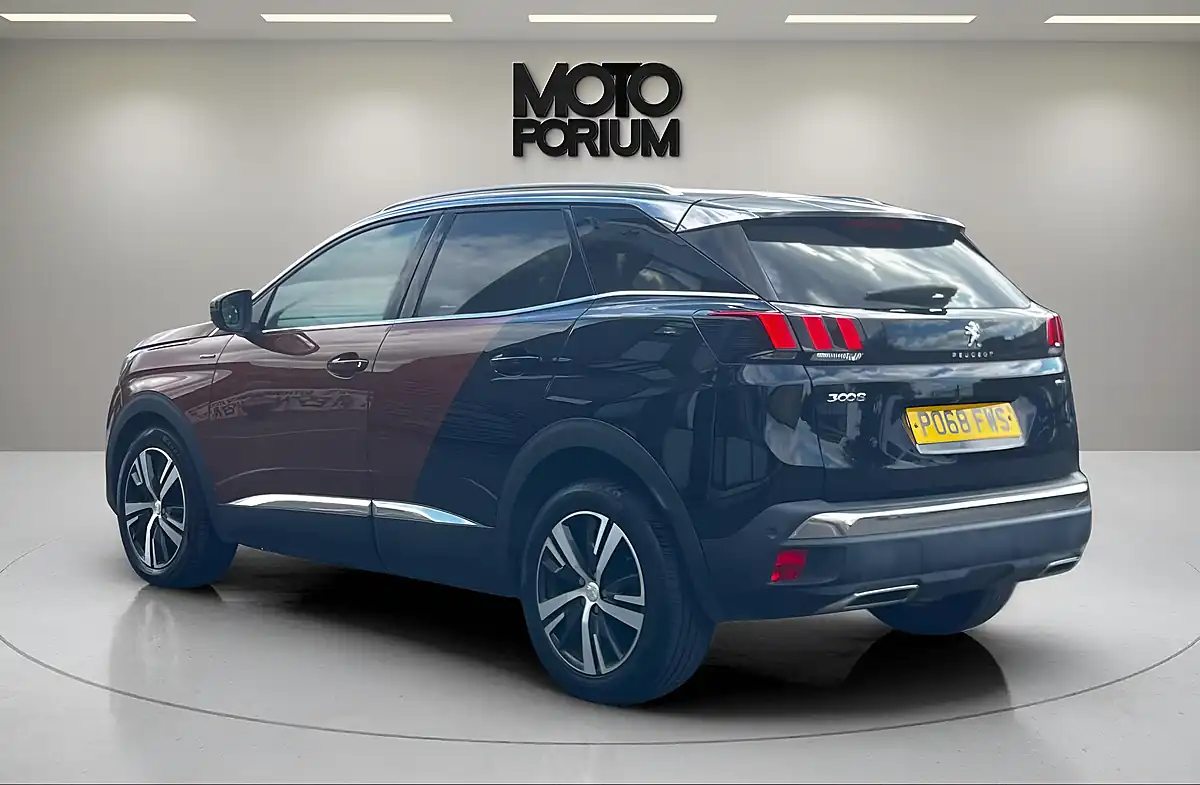 Used 2019 Peugeot 3008 GT Line Bronze - Interior and Exterior details 4