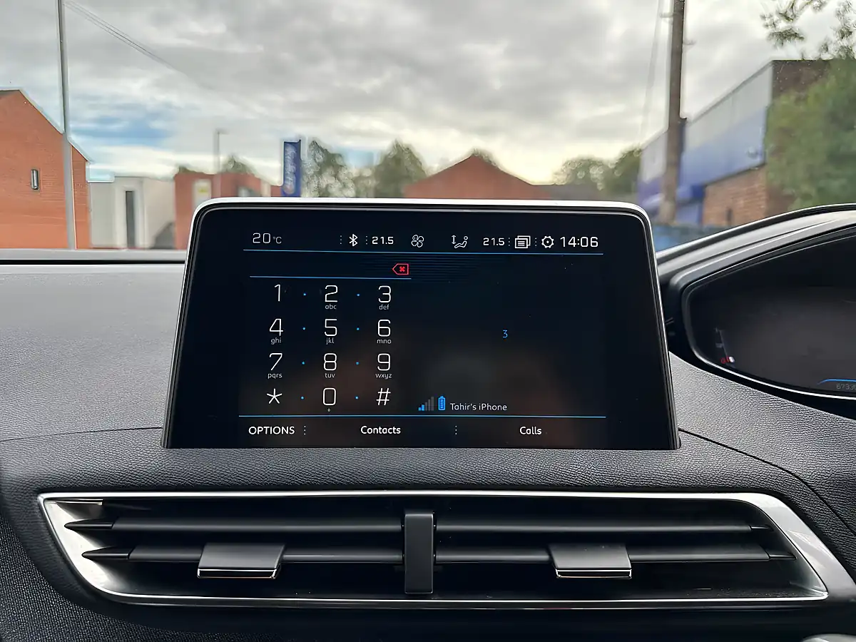 Used 2019 Peugeot 3008 GT Line Bronze - Interior and Exterior details 17