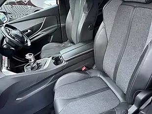 Used 2019 Peugeot 3008 GT Line Bronze - Interior and Exterior details 14