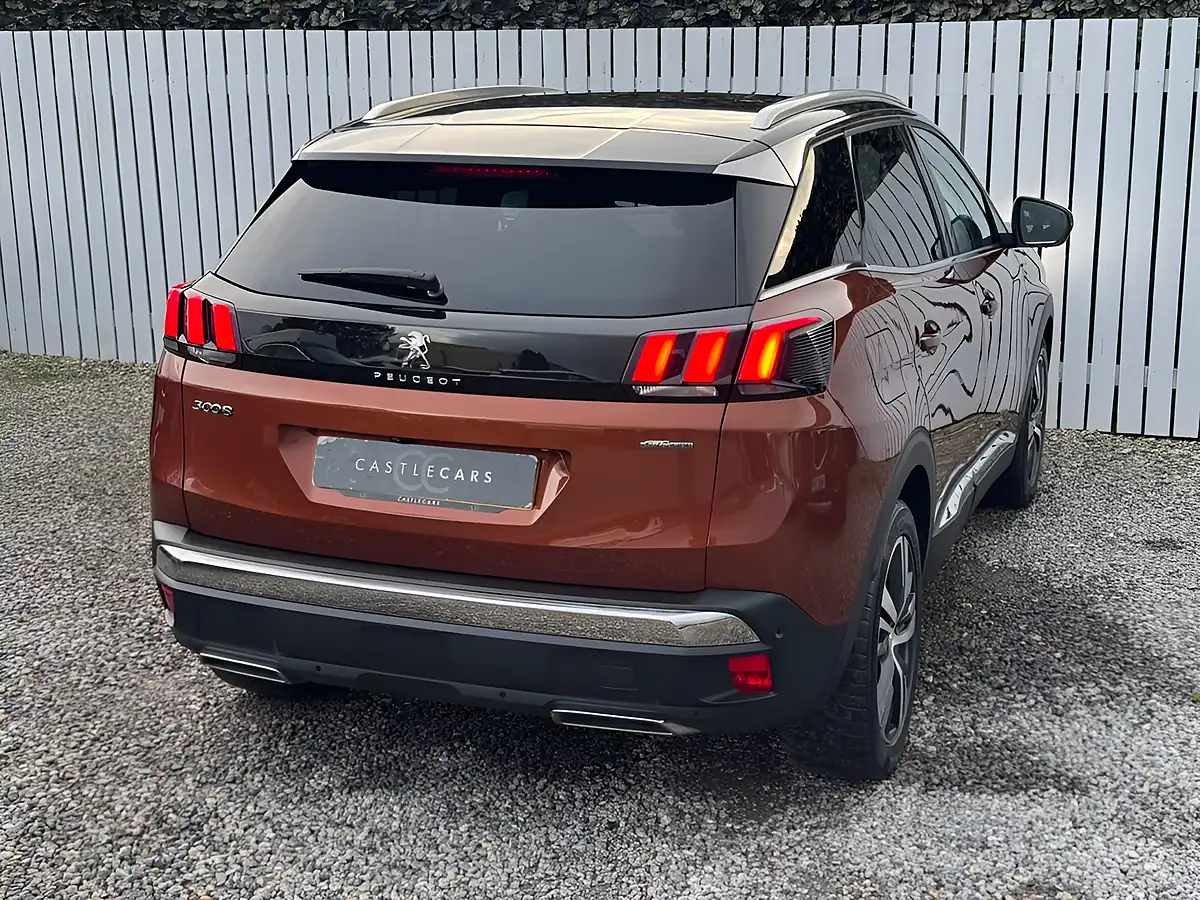 Used 2019 Peugeot 3008 GT Line Bronze - Interior and Exterior details 7