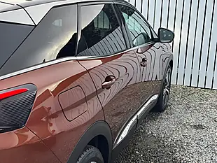 Used 2019 Peugeot 3008 GT Line Bronze - Interior and Exterior details 9