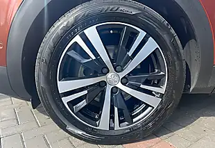 Used 2019 Peugeot 3008 GT Line Copper Bronze Metallic - Interior and Exterior details 12