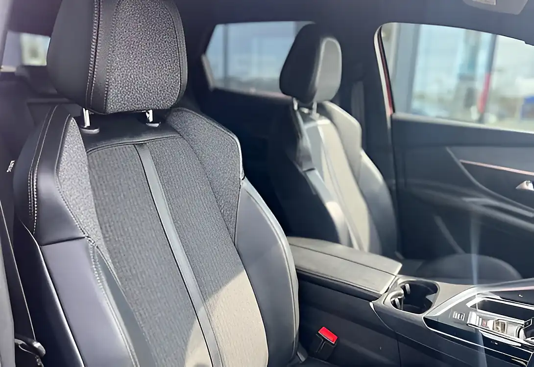 Used 2019 Peugeot 3008 GT Line Copper Bronze Metallic - Interior and Exterior details 14