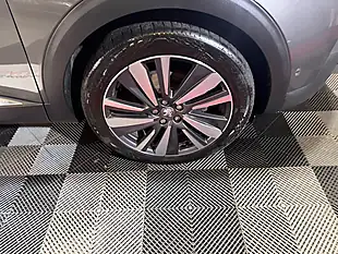 Used 2019 Peugeot 3008 GT Line Grey - Interior and Exterior details 4