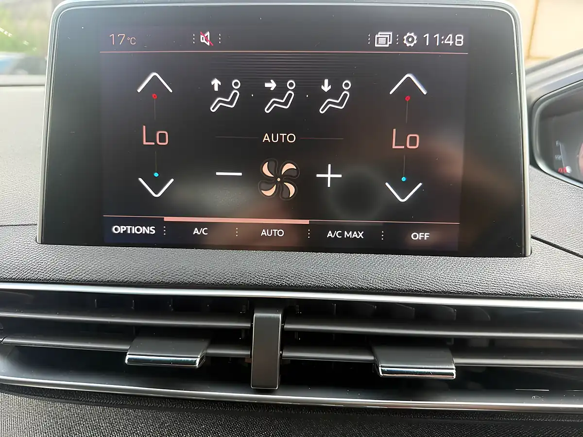 Used 2019 Peugeot 3008 GT Line Grey - Interior and Exterior details 20
