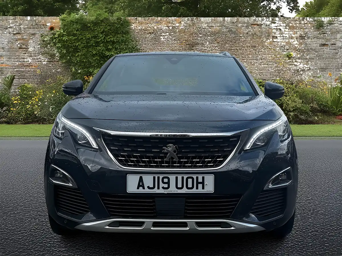 Used 2019 Peugeot 3008 GT Line Grey - Interior and Exterior details 3