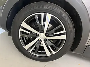 Used 2019 Peugeot 3008 GT Line Grey - Interior and Exterior details 10