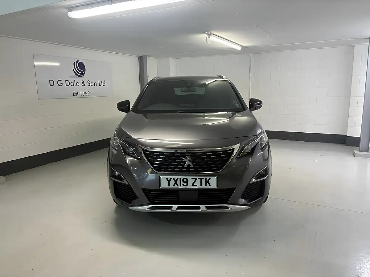 Used 2019 Peugeot 3008 GT Line Grey - Interior and Exterior details 2