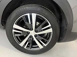 Used 2019 Peugeot 3008 GT Line Grey - Interior and Exterior details 9
