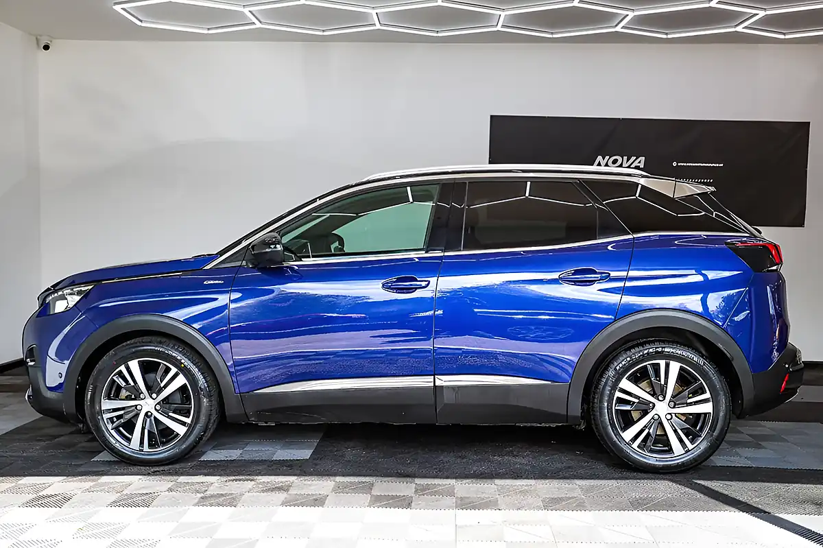 Used 2019 Peugeot 3008 GT Line Magnetic Blue - Interior and Exterior details 6