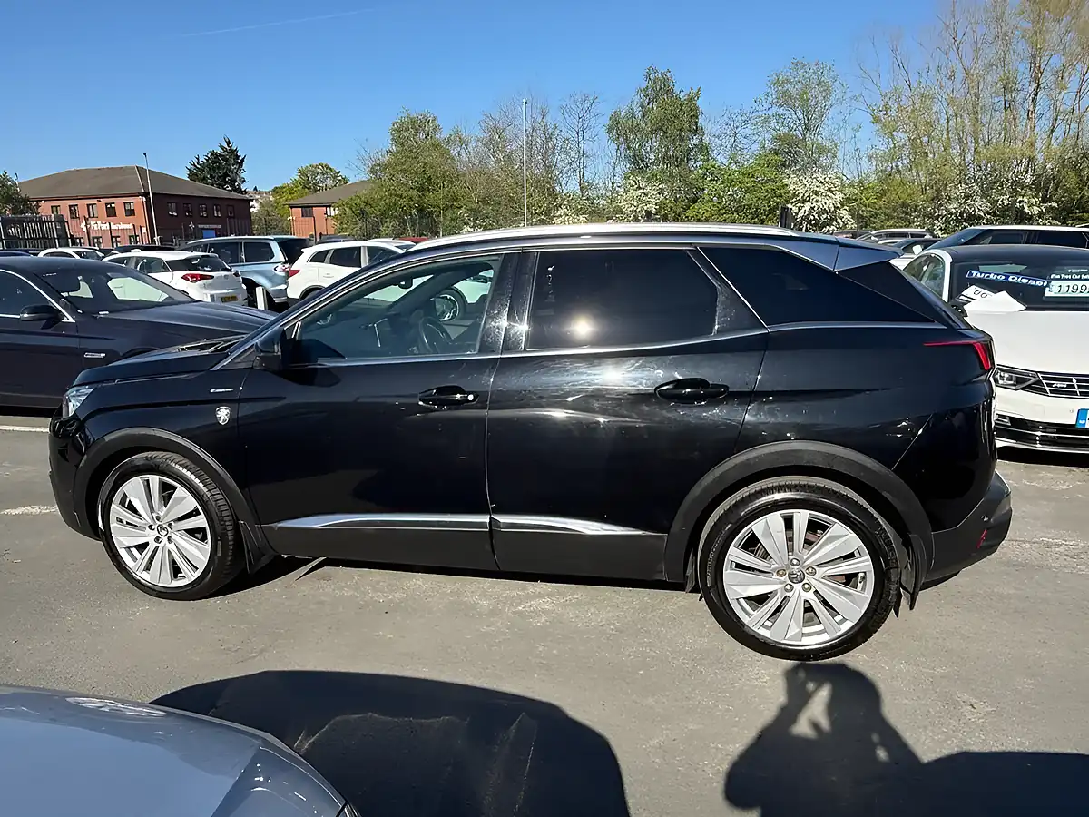 Used 2019 Peugeot 3008 GT Line Premium Black - Interior and Exterior details 18