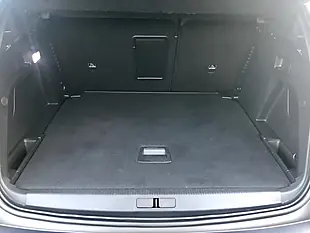Used 2019 Peugeot 3008 GT Line Premium Bronze - Interior and Exterior details 15