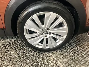 Used 2019 Peugeot 3008 GT Line Premium Bronze - Interior and Exterior details 18