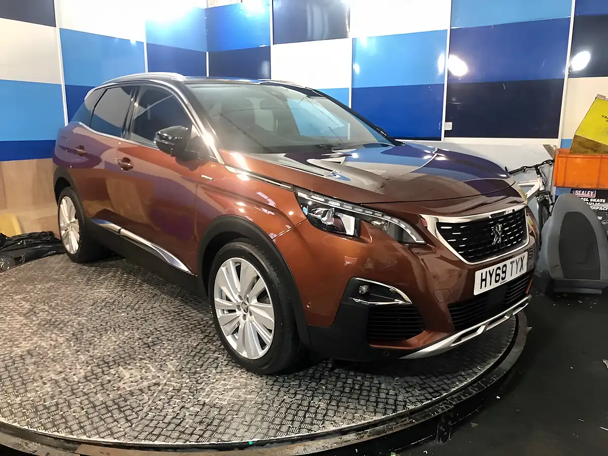 Used 2019 Peugeot 3008 GT Line Premium Bronze - Interior and Exterior details 3