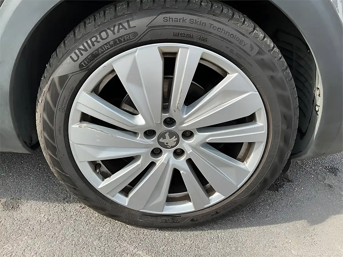 Used 2019 Peugeot 3008 GT Line Premium Grey - Interior and Exterior details 10