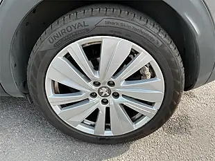 Used 2019 Peugeot 3008 GT Line Premium Grey - Interior and Exterior details 12