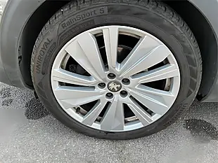 Used 2019 Peugeot 3008 GT Line Premium Grey - Interior and Exterior details 13
