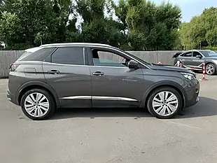 Used 2019 Peugeot 3008 GT Line Premium Grey - Interior and Exterior details 2