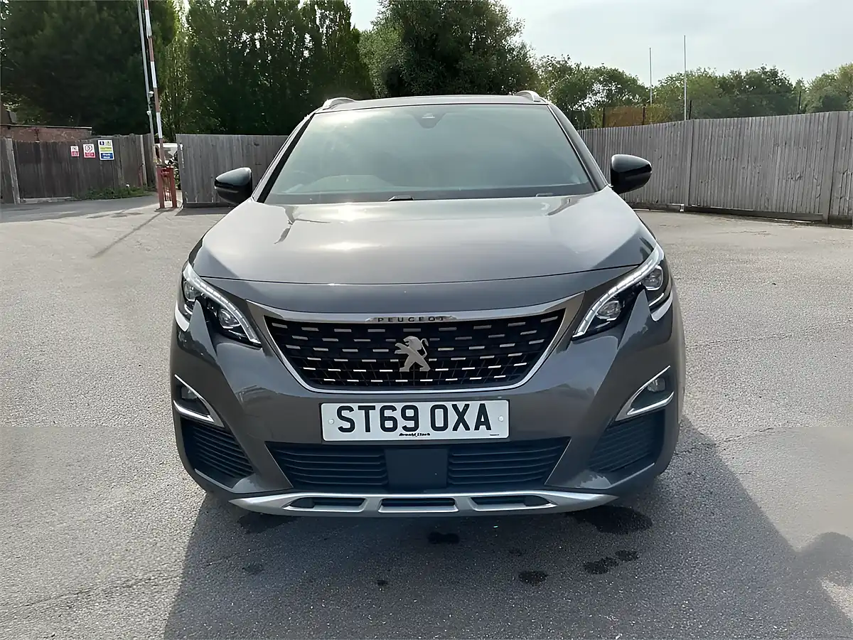 Used 2019 Peugeot 3008 GT Line Premium Grey - Interior and Exterior details 6