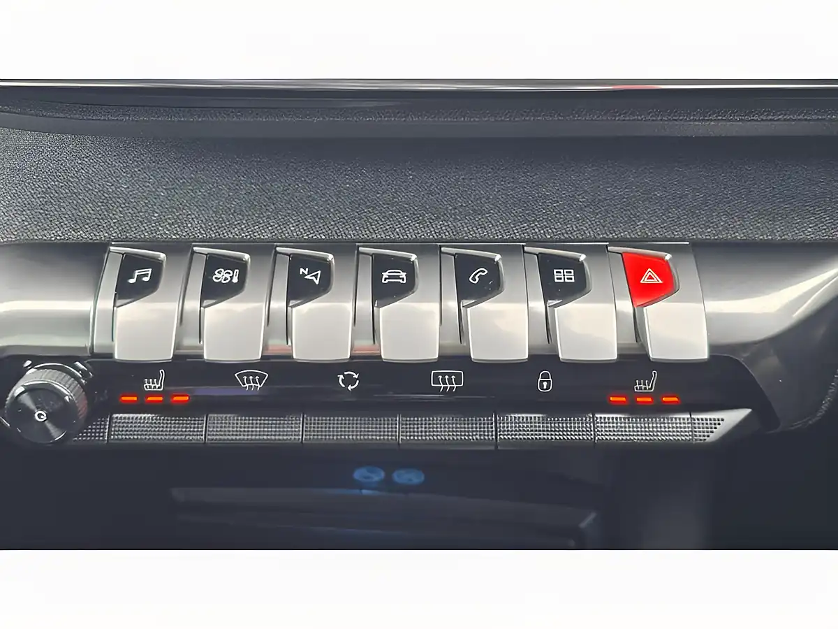 Used 2019 Peugeot 3008 GT Line Premium Red - Interior and Exterior details 17
