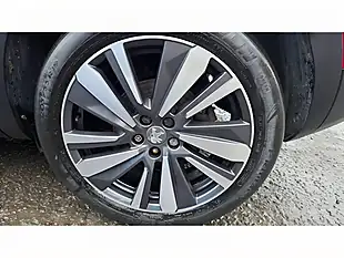 Used 2019 Peugeot 3008 GT Line Premium Red - Interior and Exterior details 19