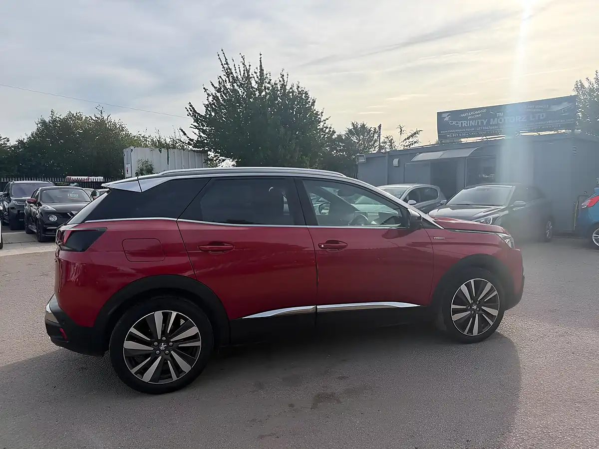 Used 2019 Peugeot 3008 GT Line Premium Red - Interior and Exterior details 6