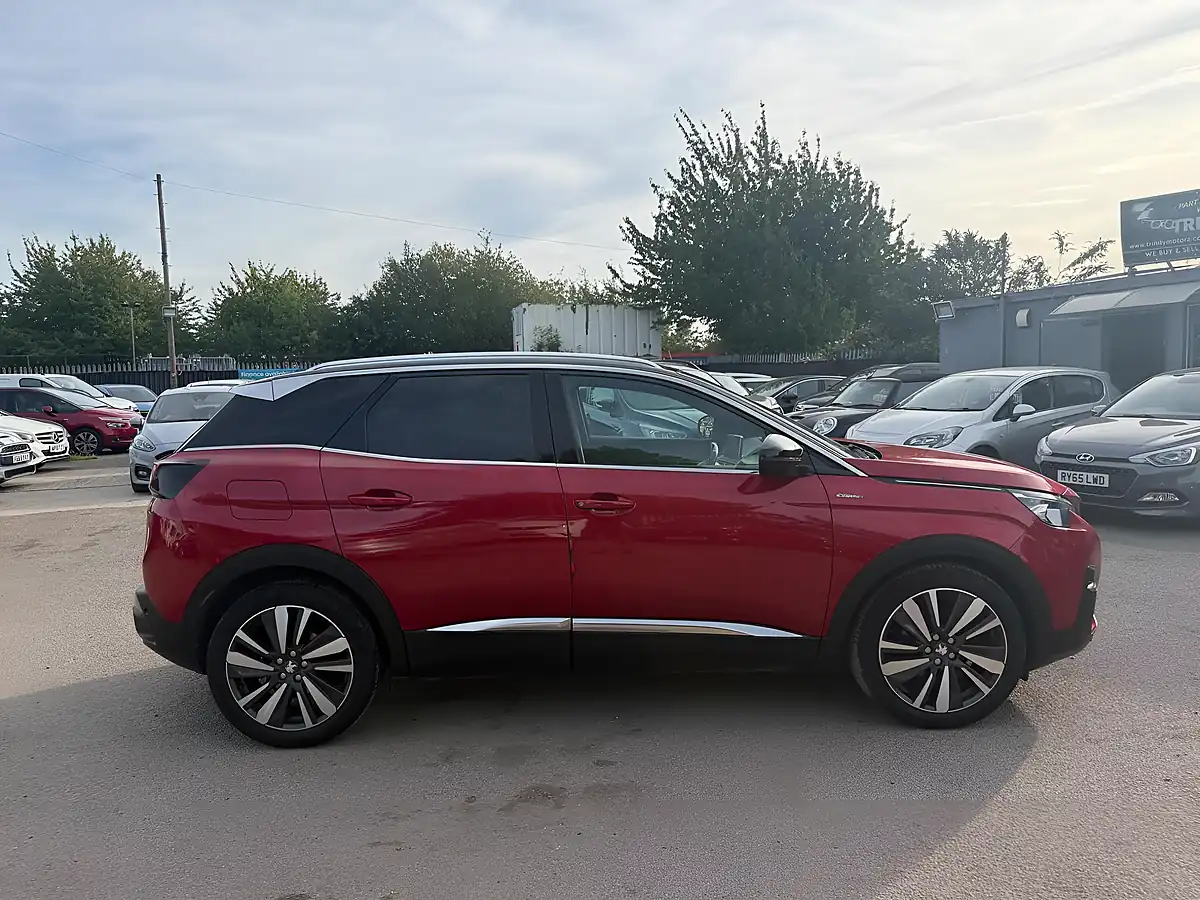 Used 2019 Peugeot 3008 GT Line Premium Red - Interior and Exterior details 7