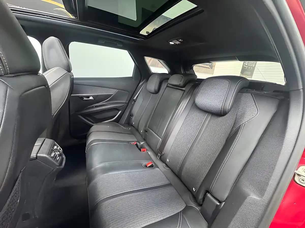 Used 2019 Peugeot 3008 GT Line Red - Interior and Exterior details 17