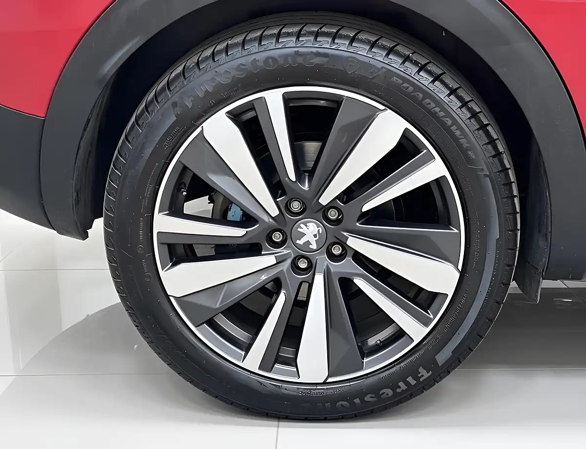 Used 2019 Peugeot 3008 GT Line Red - Interior and Exterior details 9