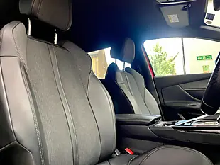 Used 2019 Peugeot 3008 GT Line Red - Interior and Exterior details 7