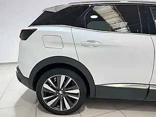 Used 2019 Peugeot 3008 GT Line White - Interior and Exterior details 11