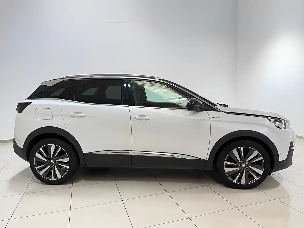 Used 2019 Peugeot 3008 GT Line White - Interior and Exterior details 12