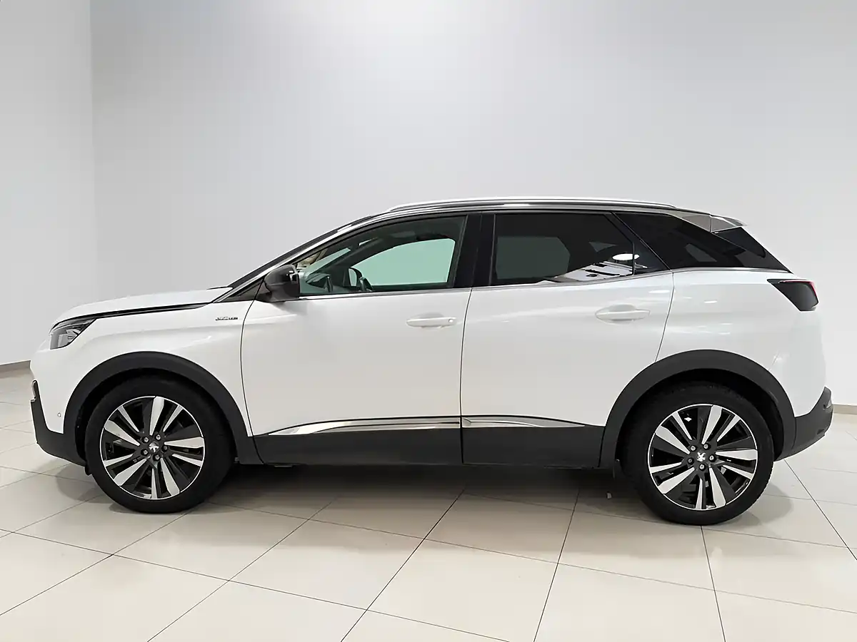 Used 2019 Peugeot 3008 GT Line White - Interior and Exterior details 6