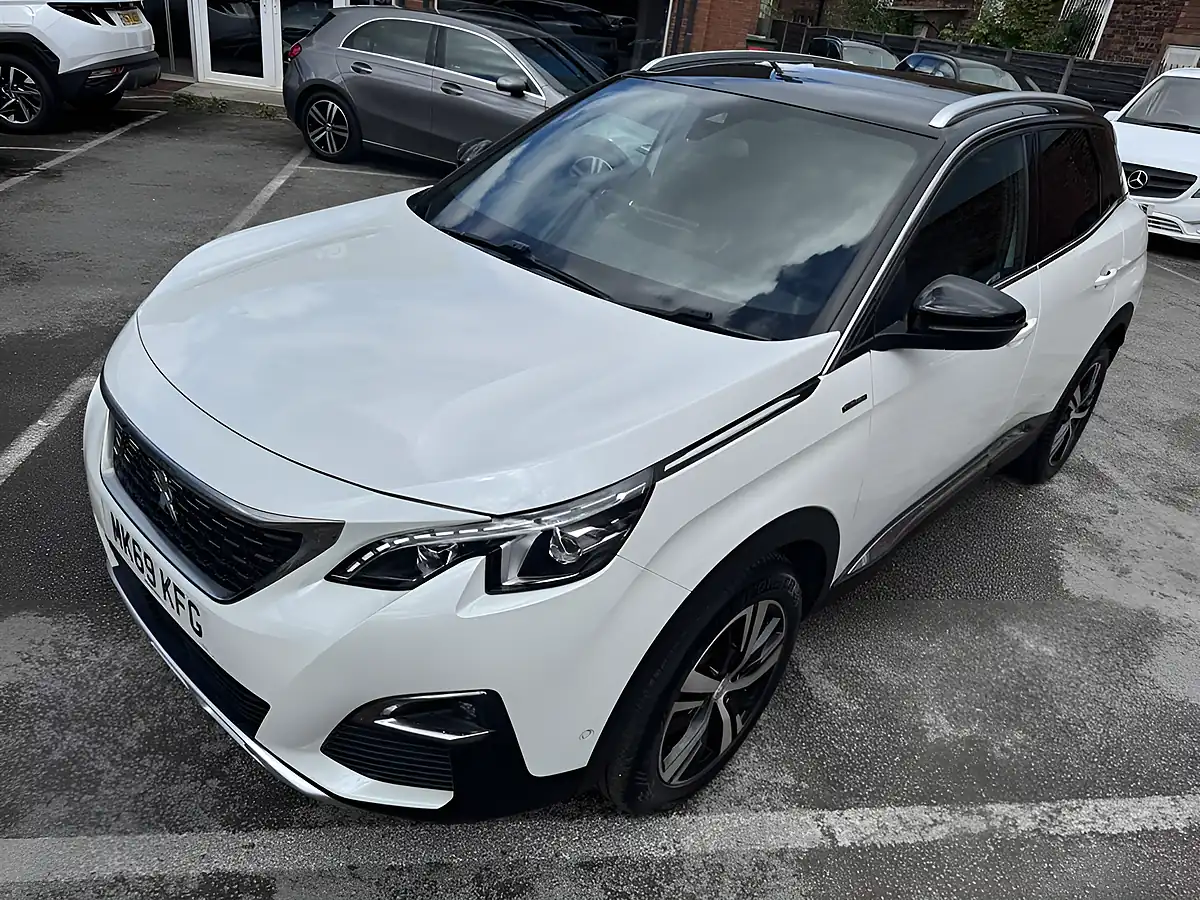Used 2019 Peugeot 3008 GT Line White - Interior and Exterior details 11