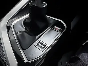 Used 2019 Peugeot 3008 GT Line White - Interior and Exterior details 18