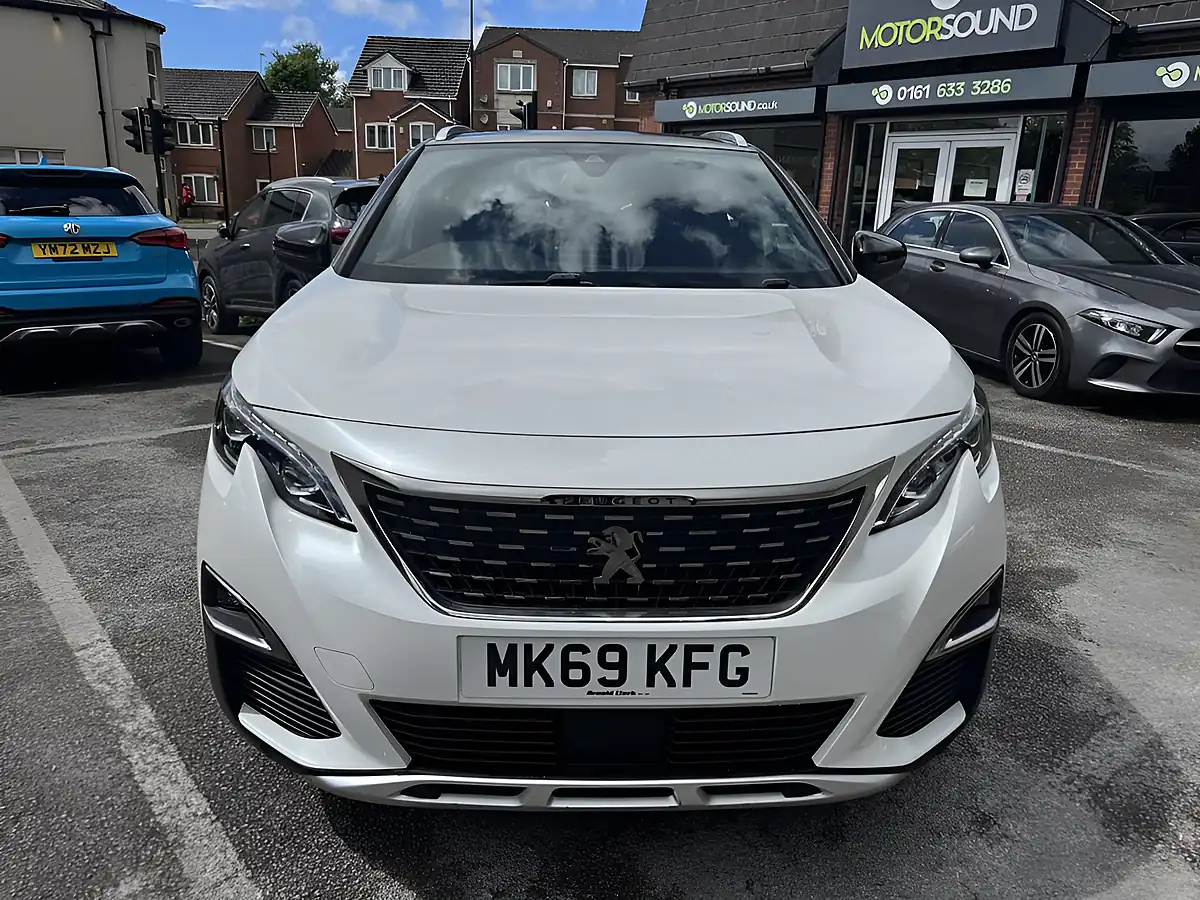 Used 2019 Peugeot 3008 GT Line White - Interior and Exterior details 2