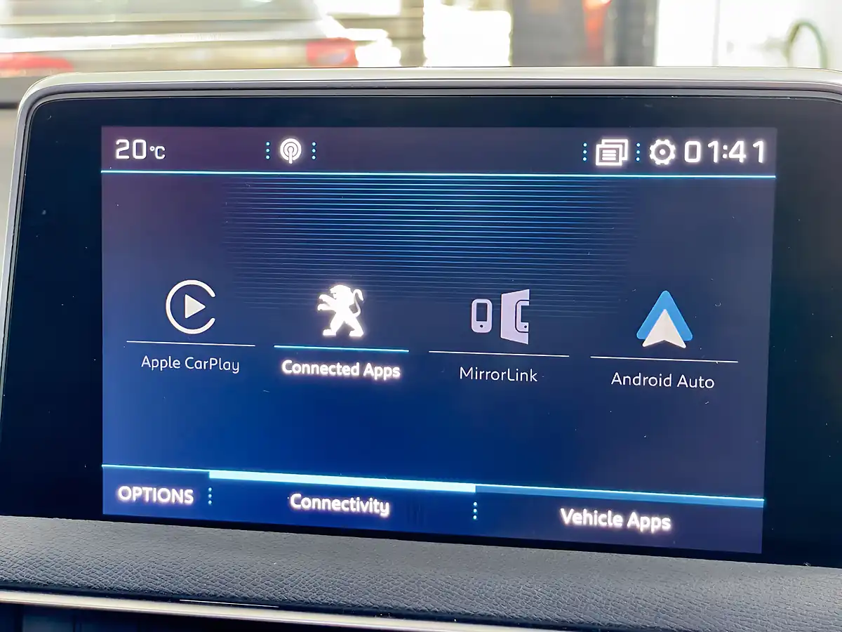 Used 2019 Peugeot 3008 GT Line White - Interior and Exterior details 19