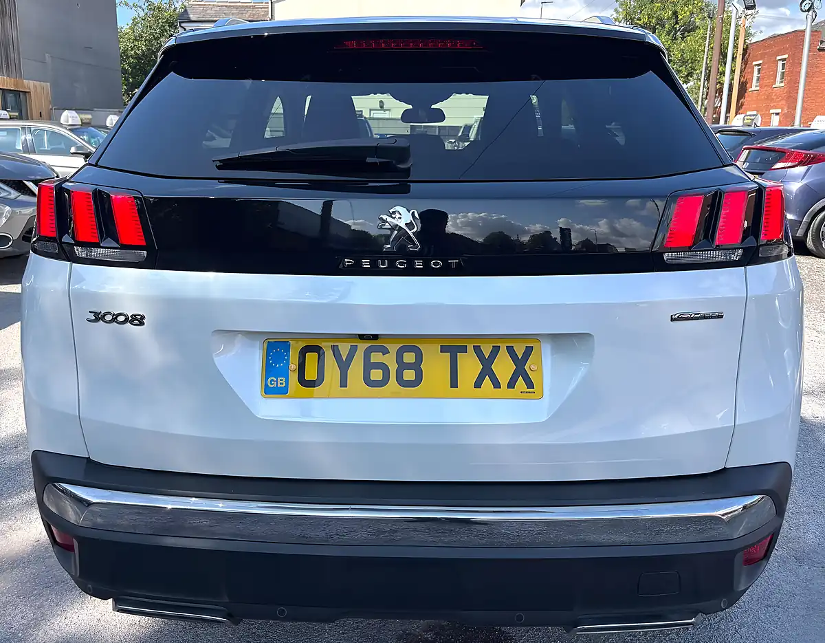 Used 2019 Peugeot 3008 GT Line White - Interior and Exterior details 6