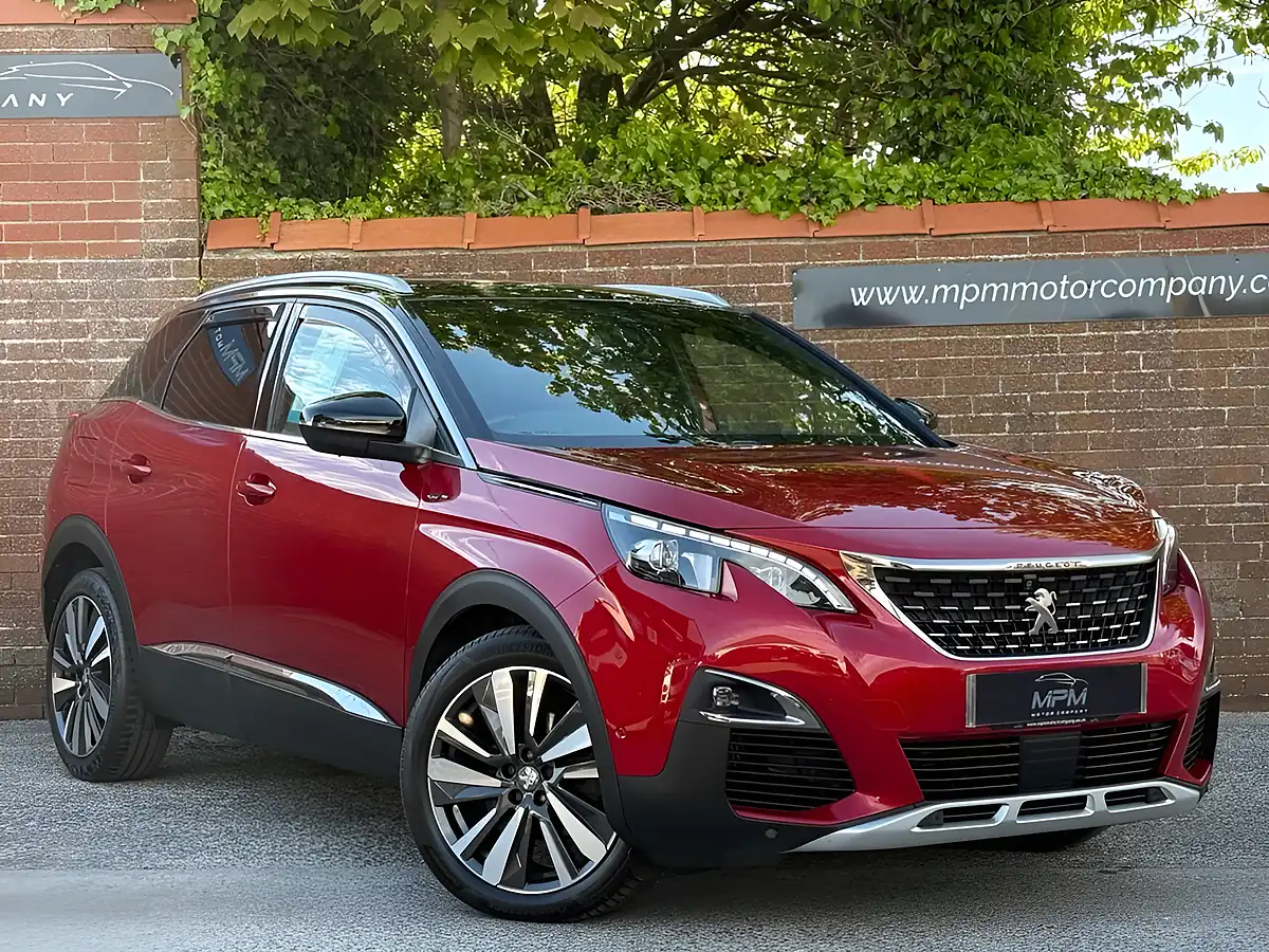 Used 2019 Peugeot 3008 GT Red - Front View
