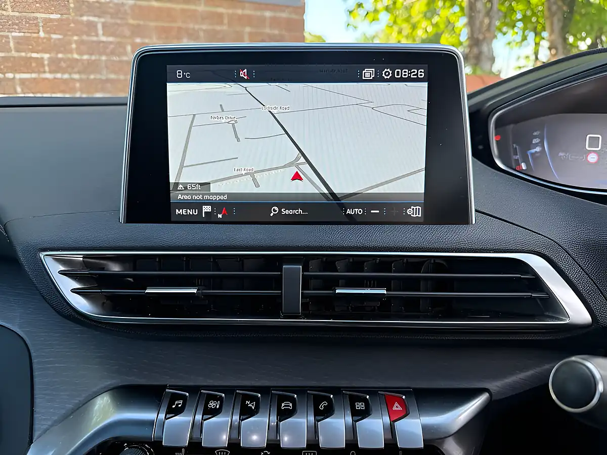 Used 2019 Peugeot 3008 GT Red - Interior and Exterior details 11