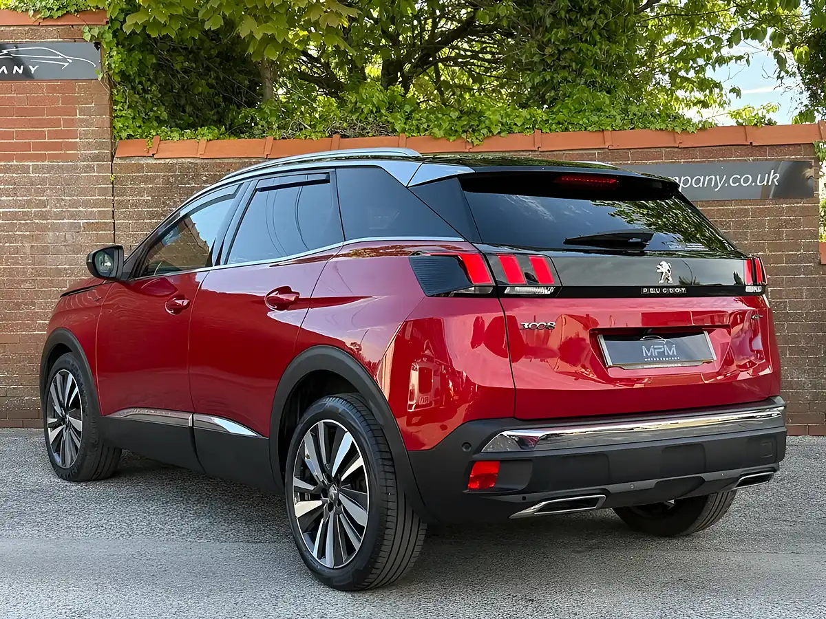 Used 2019 Peugeot 3008 GT Red - Interior and Exterior details 6