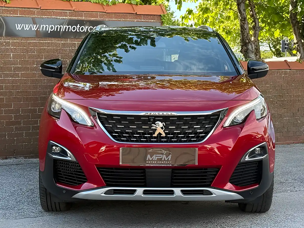 Used 2019 Peugeot 3008 GT Red - Interior and Exterior details 7